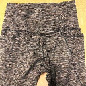 Girls' Heathered Grey Active Leggings - Kids Bottoms